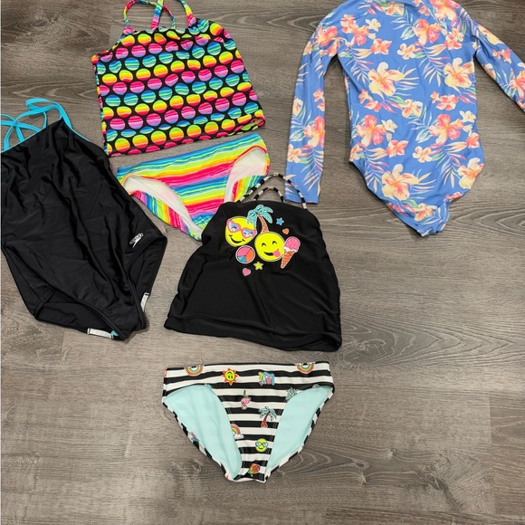 Girls 10/12 bathing suit bundle - Picture 3 of 7
